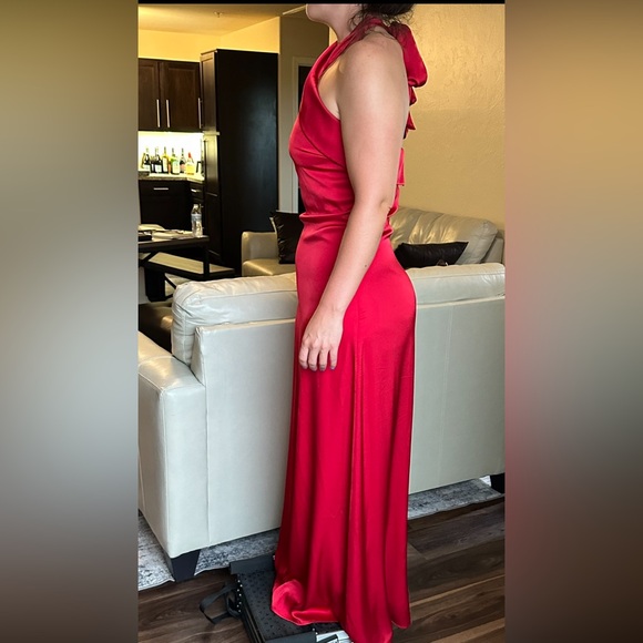 Red ball gown from Vici - Picture 3 of 3